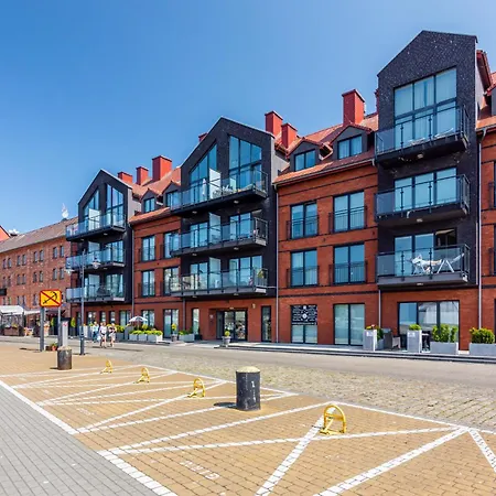 Sloneczny Bulwar * ウストカ